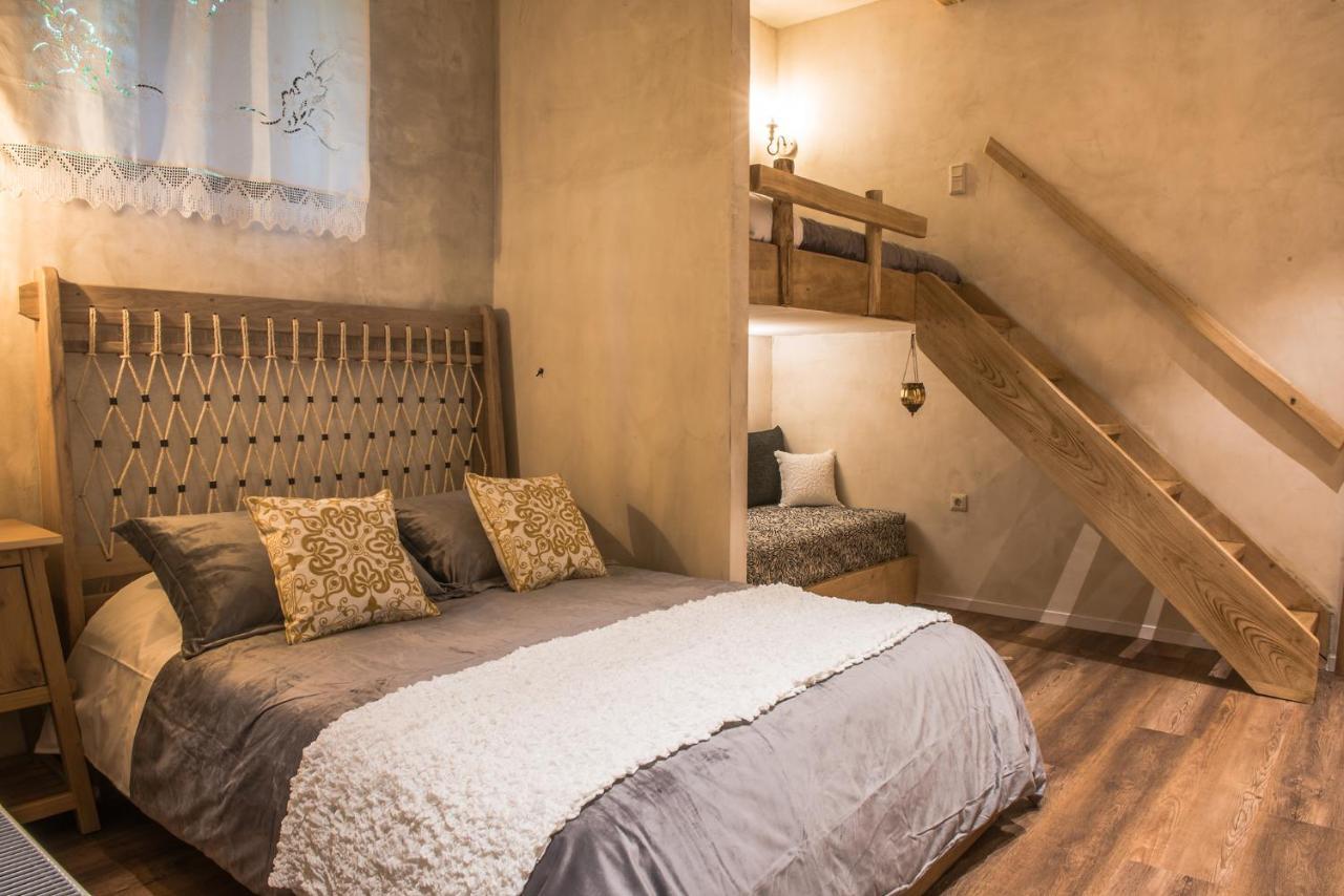 «Σκλάβας Χνάρι» Παραδοσιακός Ξενώνας Apartment Magouliana ภายนอก รูปภาพ