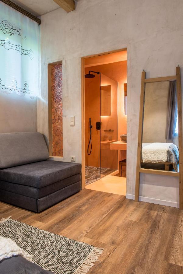 «Σκλάβας Χνάρι» Παραδοσιακός Ξενώνας Apartment Magouliana ภายนอก รูปภาพ